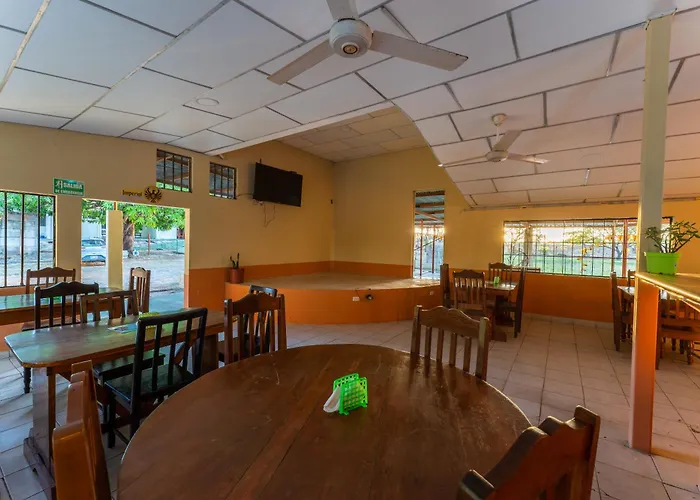 El Cocobolo Food&rest 2 Wifi Ac Pkg Free Swimmingpool Bed and breakfast